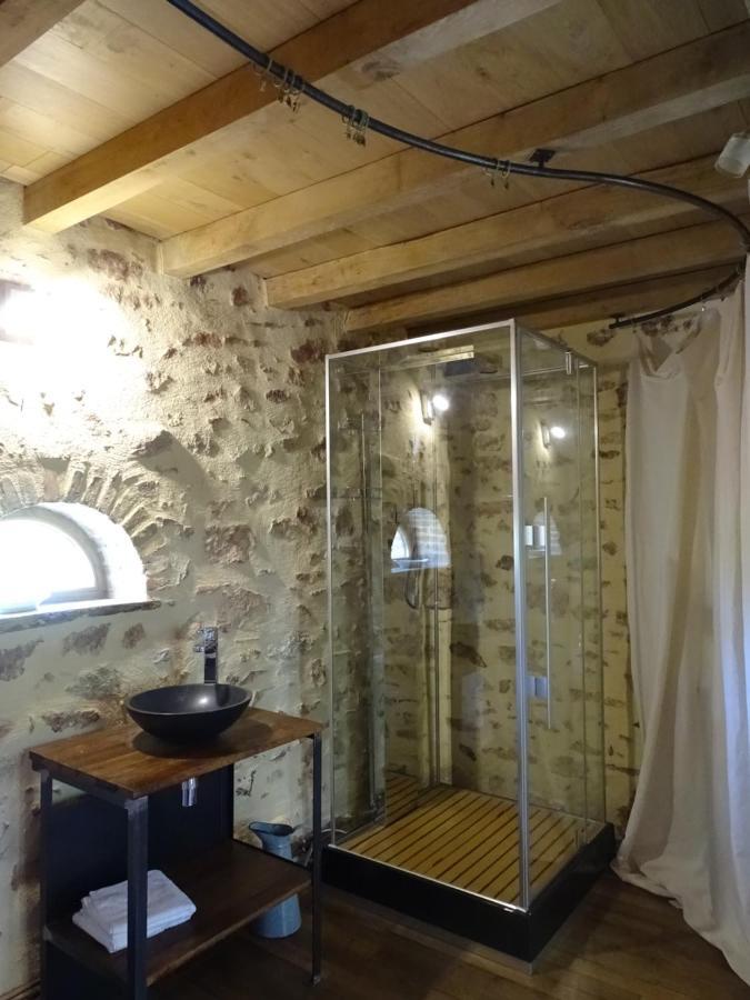 L'Abrejou Bed & Breakfast Le Donjon Luaran gambar